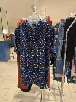 Camisa con estampado tricolor